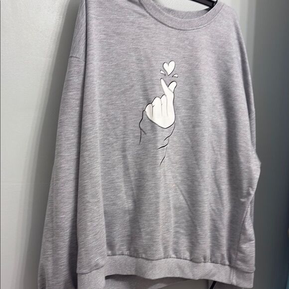 SHEIN Gray Crew Neck Sweater with Minimalist Graphic Size 4X - Picture 1 of 4